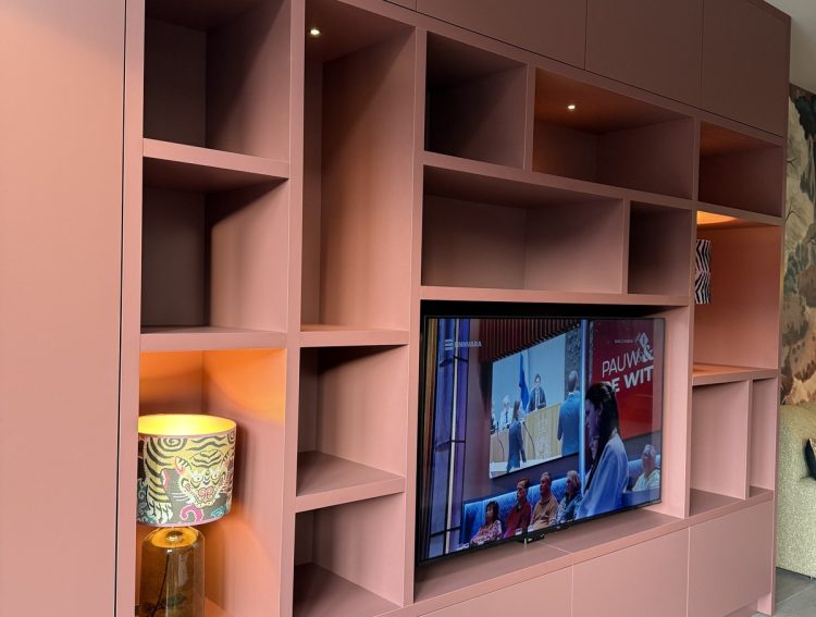 Wandkast tv meubel op maat